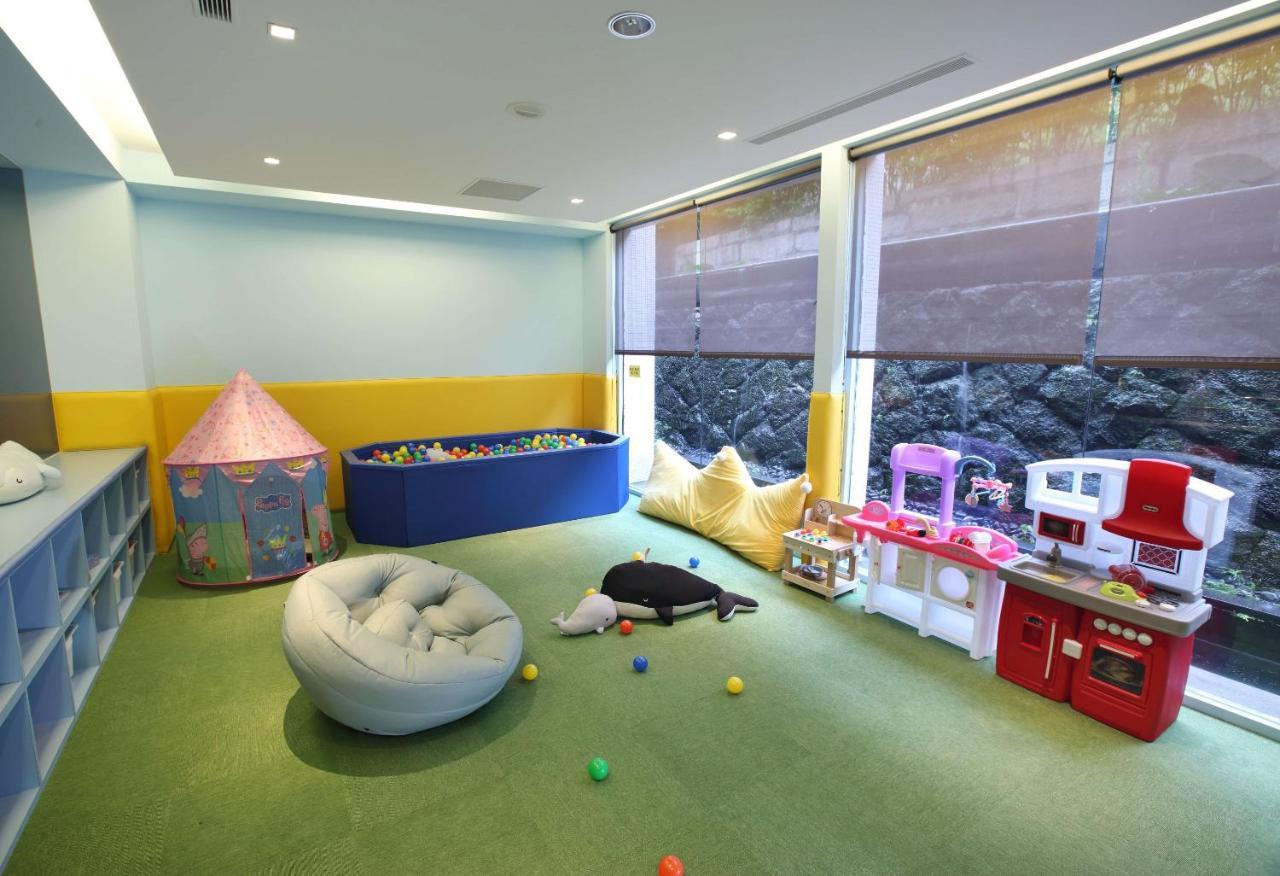 The Grand Hotel Taipei Exterior foto The Children's Room